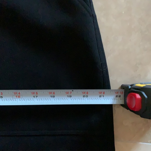 Sophie D’Hoore Black Skirt Small flaw on lower back bottom - Picture 10 of 13